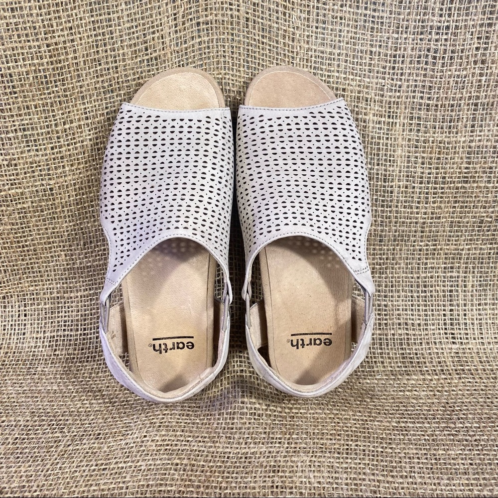 Earth Sandal  Leather  Slip On Slingback  Bungie Straps Beige Size 6.5 M - Picture 9 of 12